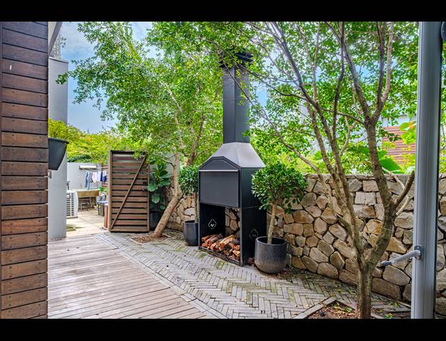 4 BEDROOM TOWNHOUSE FOR SALE IN DUNKIRK ESTATE